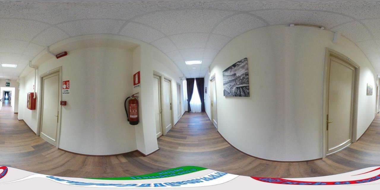 Casa Per Ferie Suore Domenicane Rome Buitenkant foto